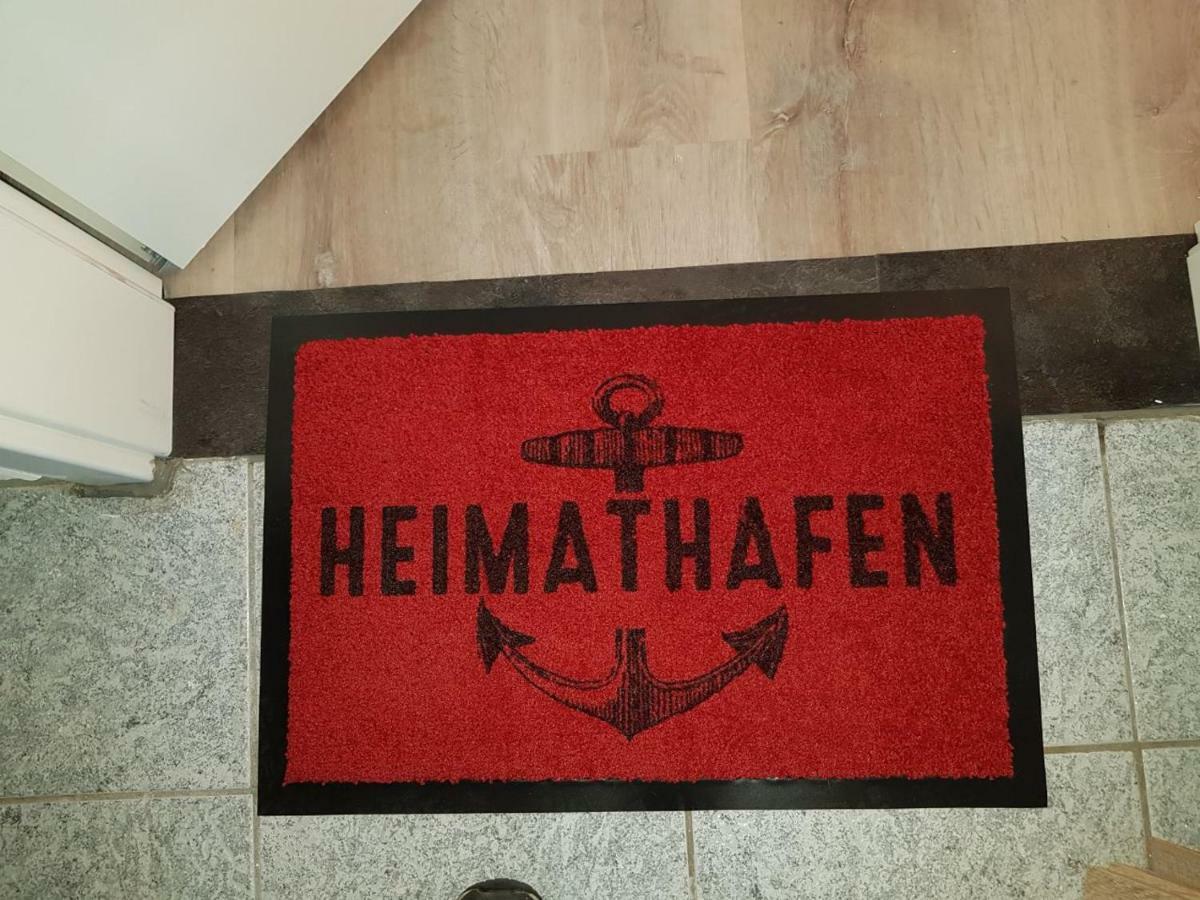 Heimathafen Appartement Neufolstenhausen Buitenkant foto